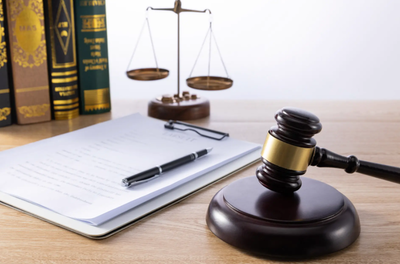 二手车行寄卖陷阱 绍兴女子爱车遭私用损坏，警惕委托交易风险